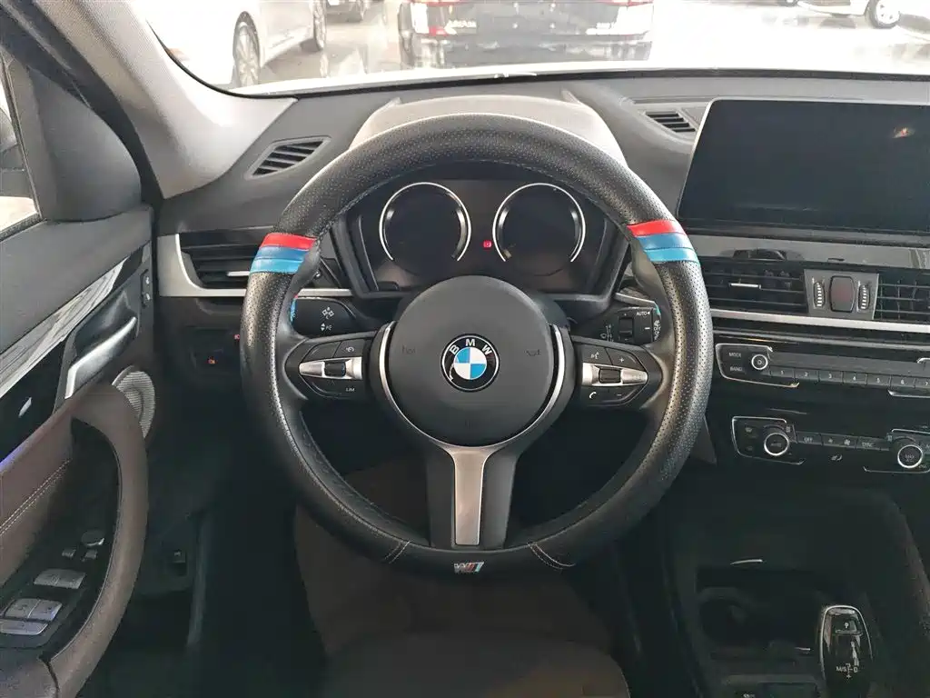 BMW X1 2023 — фото 4