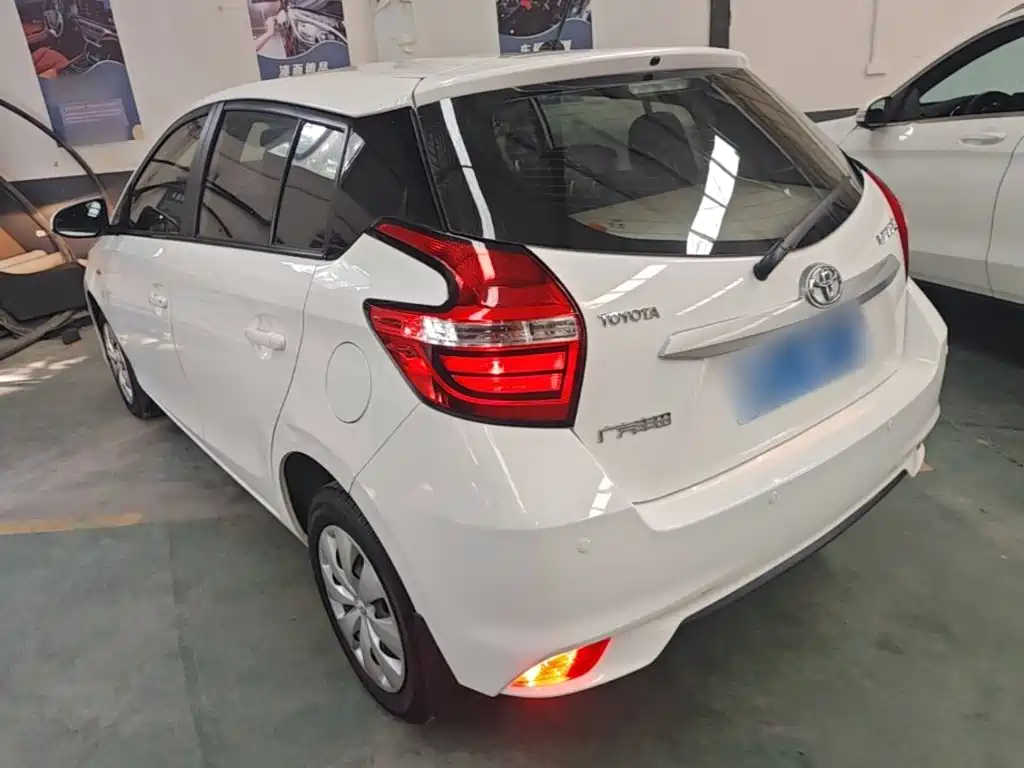 Toyota Yaris L 2017