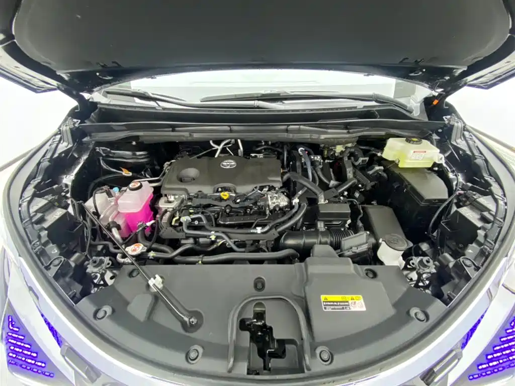 Toyota Granvia — фото 13