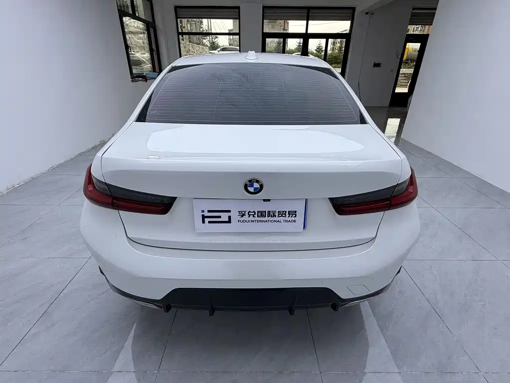 BMW 3 Series 2023