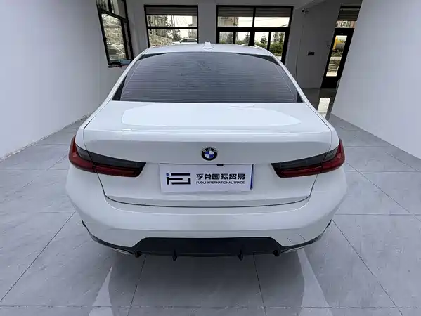 BMW 3 Series 2023