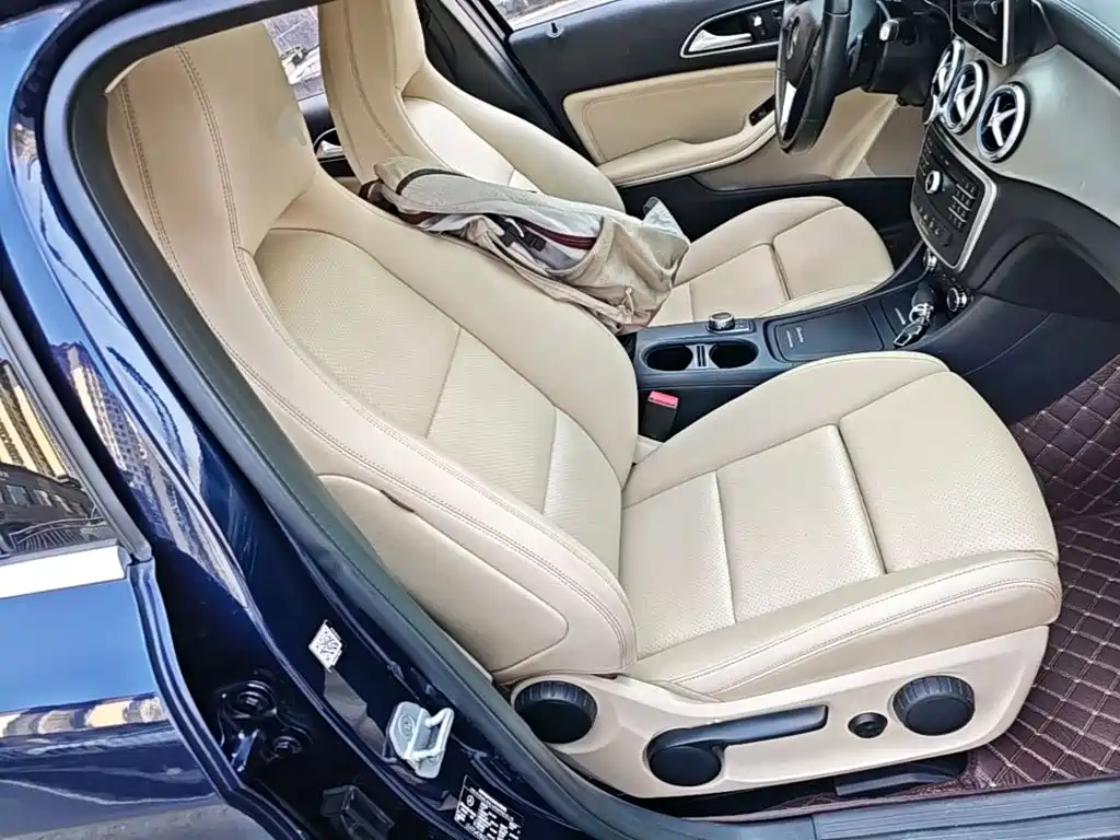 Mercedes-Benz GLA 2016 — фото 25
