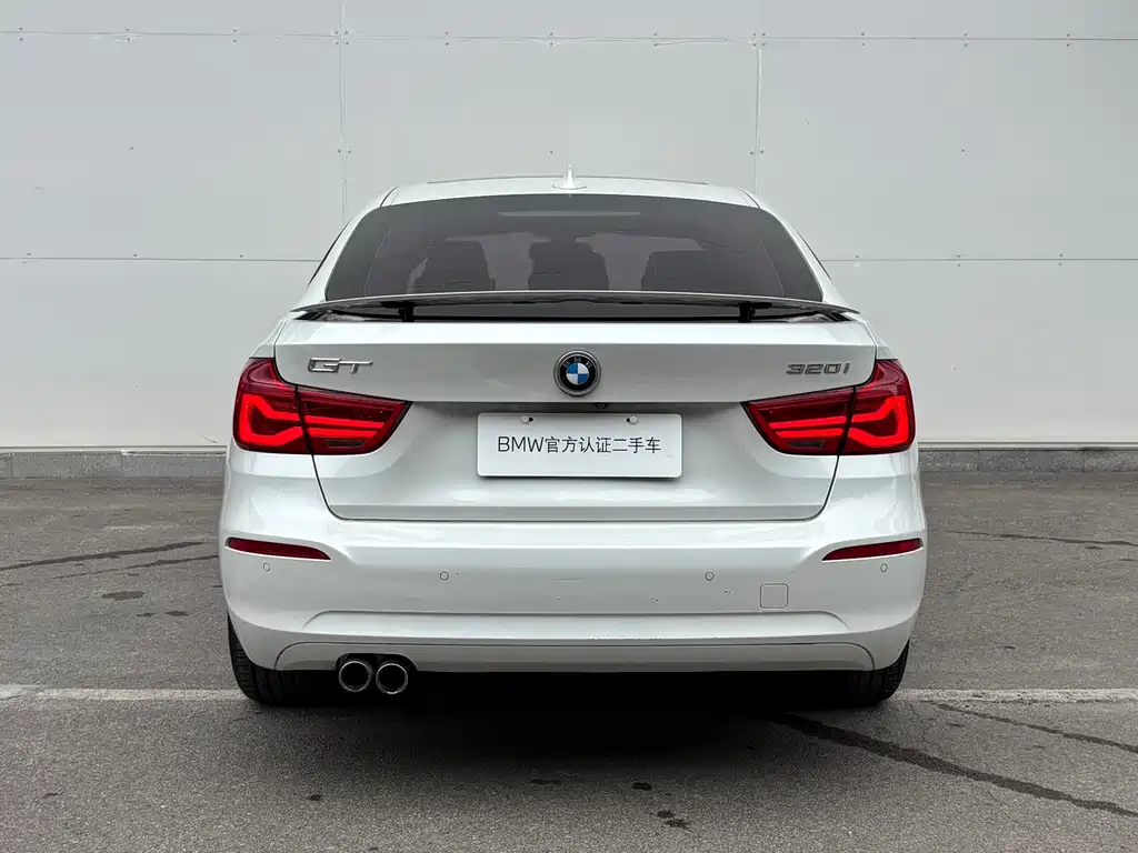 BMW 3 Series GT 2018 — фото 13