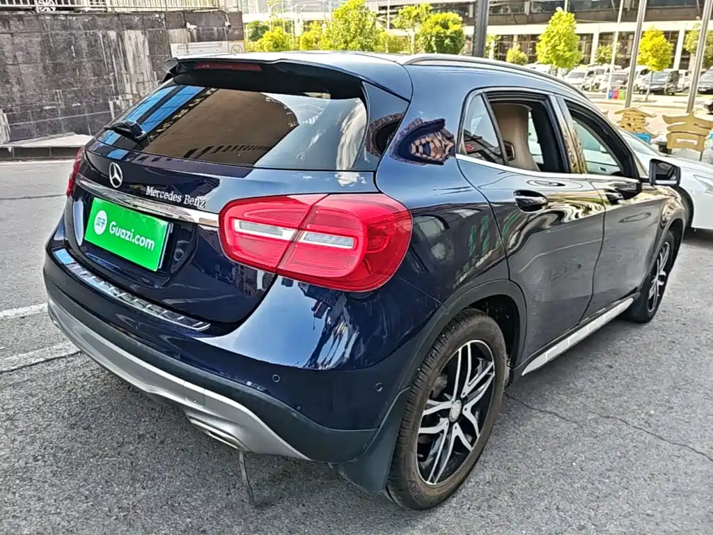 Mercedes-Benz GLA 2016