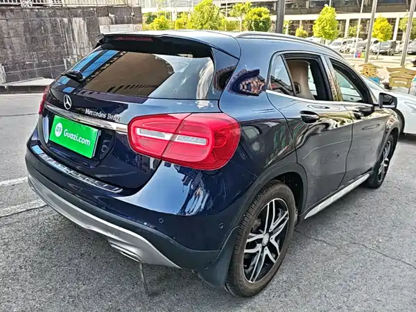 Mercedes-Benz GLA 2016
