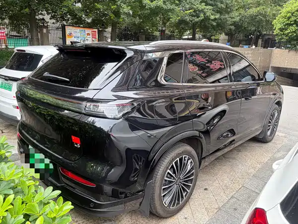Dongfeng Fengshen L8 2026