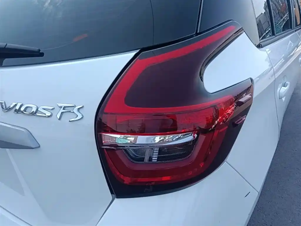 Toyota Vios FS 2022 — фото 8