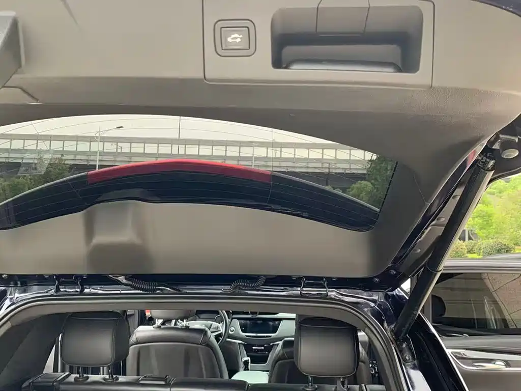 Cadillac XT5 2020 — фото 10