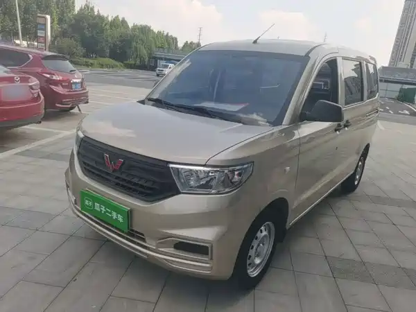Wuling Hongguang V 2024