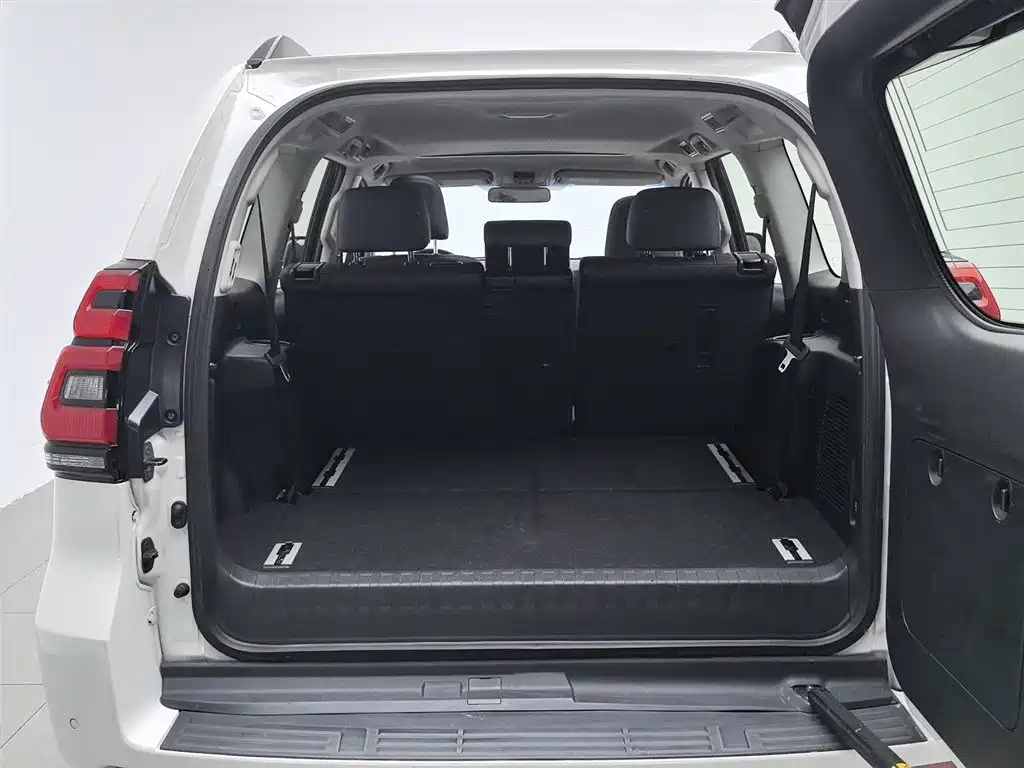 Toyota Prado 2018 — фото 16