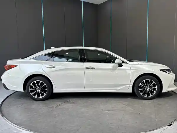 Toyota Avalon 2023