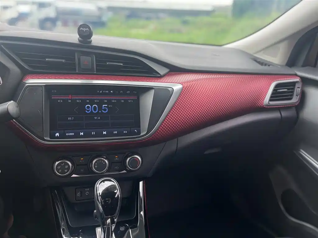 Nissan Bluebird 2019 — фото 20