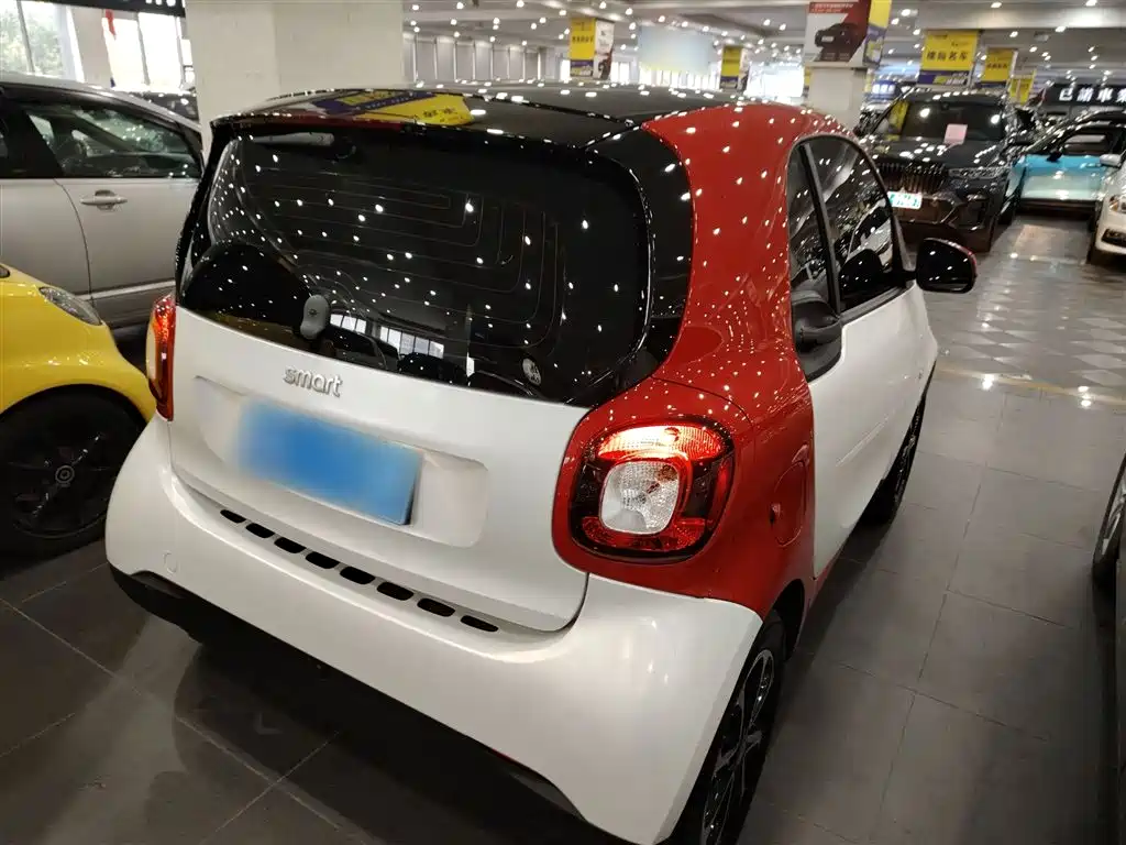 smart Fortwo 2017 — фото 7