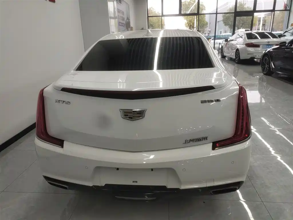 Cadillac XTS 2018 — фото 6