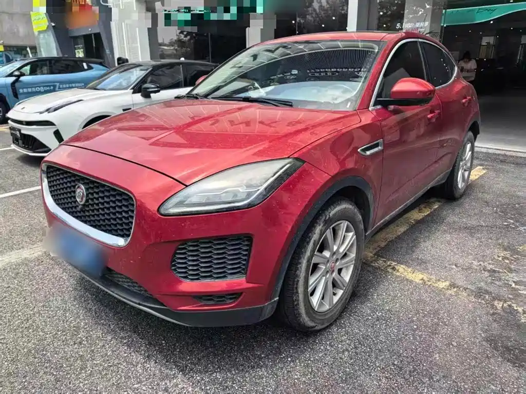 Jaguar E-PACE 2019 — фото 2