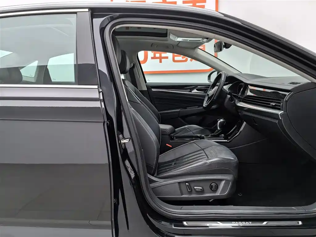Volkswagen Passat 2023 — фото 23