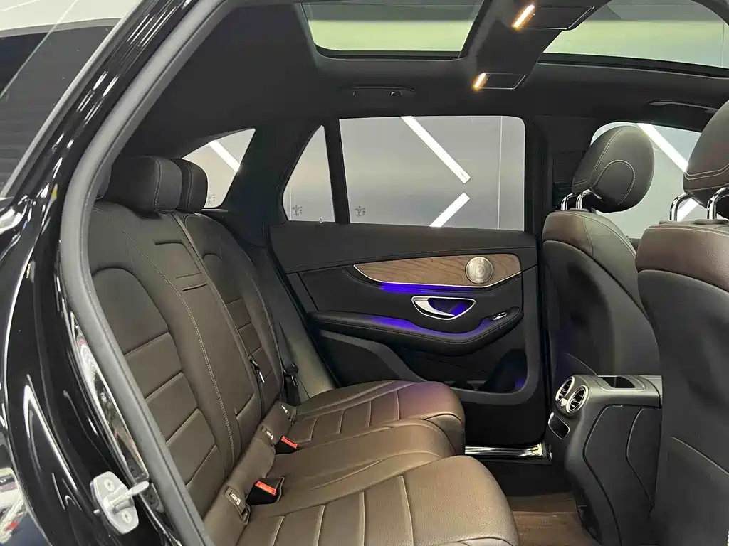 Mercedes-Benz GLC 2020 — фото 16