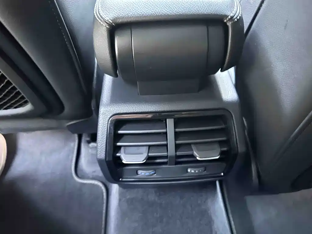 Audi Q3 2023 — фото 19