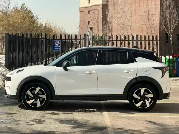 Lynk & Co 06 2021