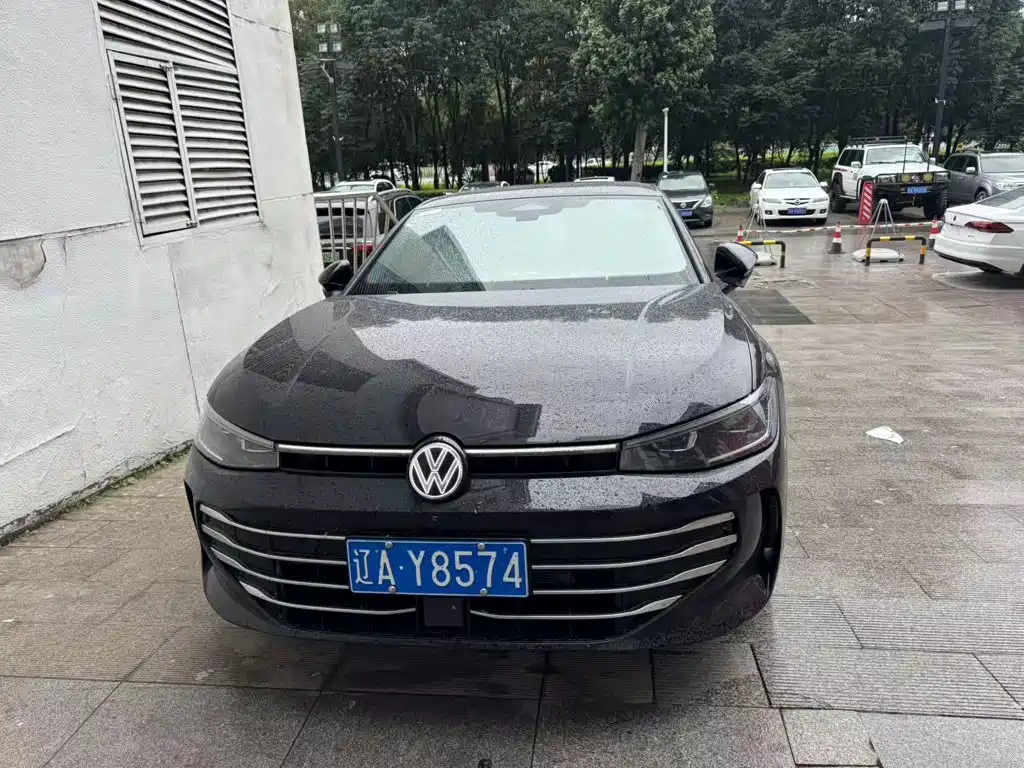 Volkswagen Passat 2025