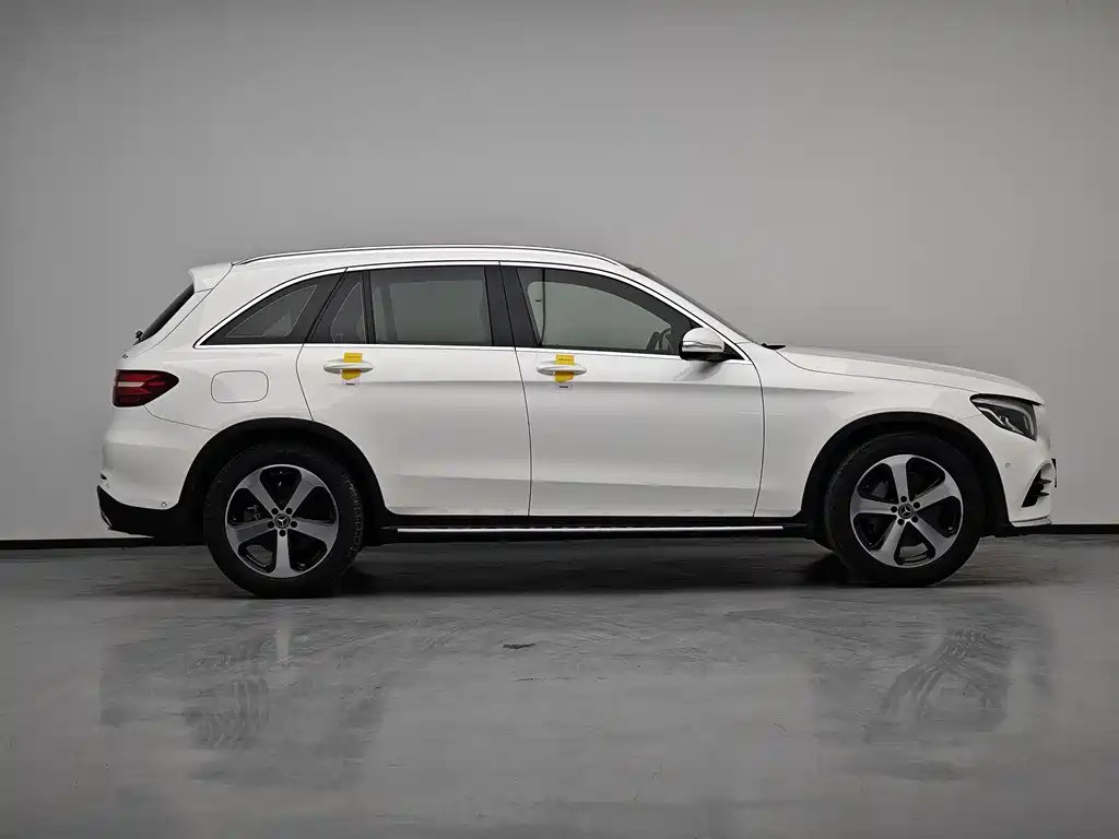 Mercedes-Benz GLC 2018 — фото 14