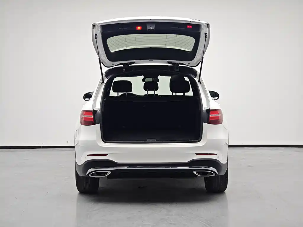 Mercedes-Benz GLC 2018 — фото 15