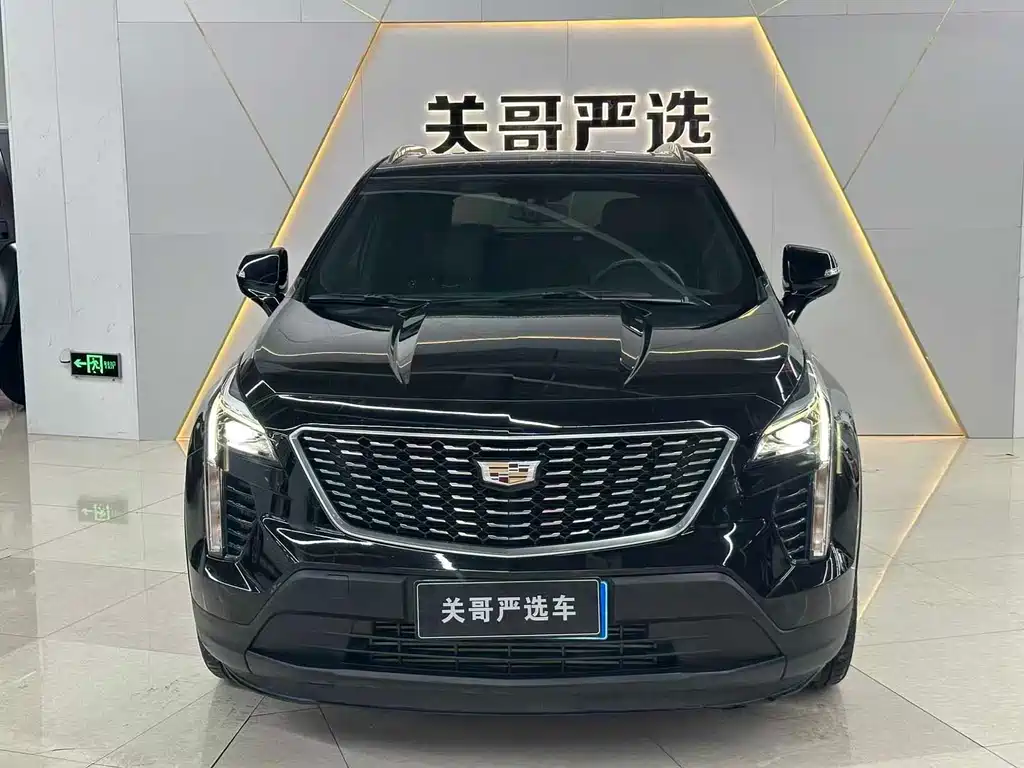Cadillac XT4 2021 — фото 2