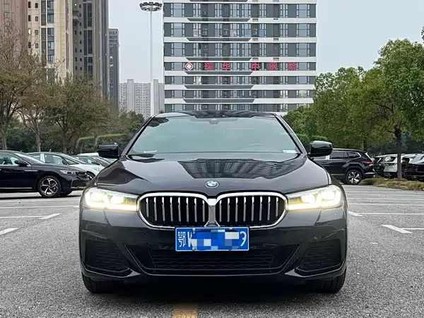BMW 5 Series 2023