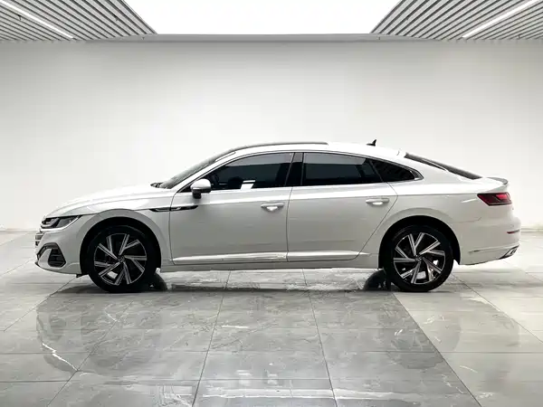 Volkswagen CC 2024