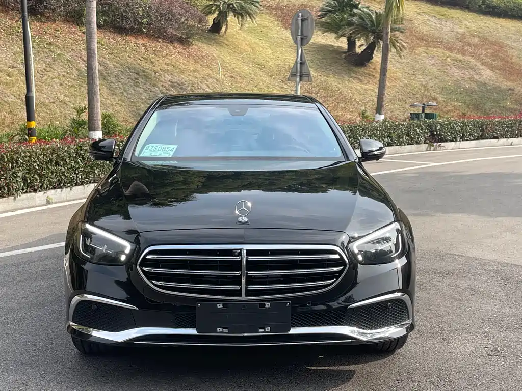 Mercedes-Benz E-Class 2023 — фото 2