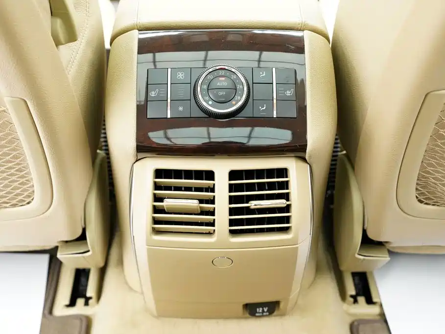 Mercedes-Benz R-Class 2008 — фото 25