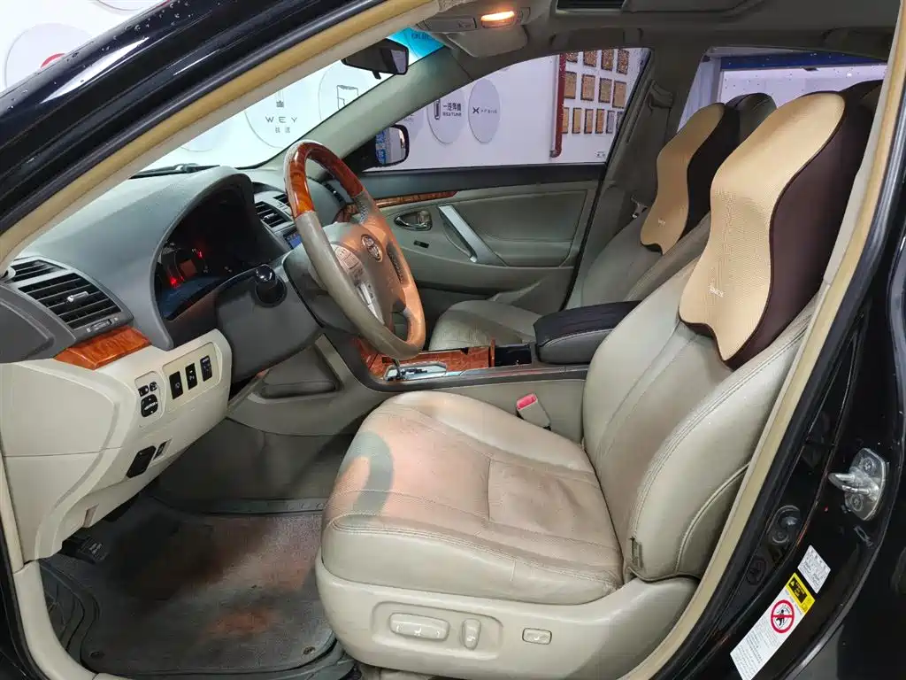 Toyota Camry 2008 — фото 12