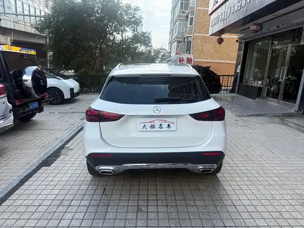 Mercedes-Benz GLA 2025