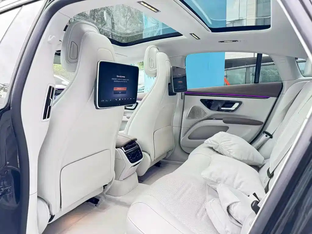 Mercedes-Benz EQS AMG 2025 — фото 9