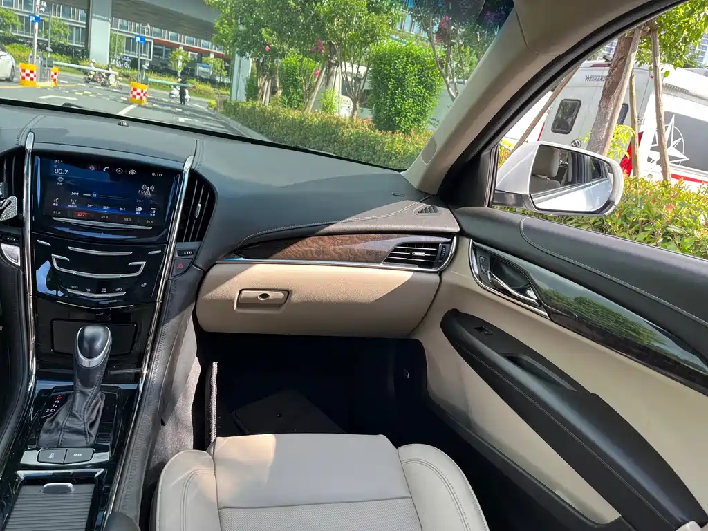 Cadillac ATS-L 2015 — фото 18
