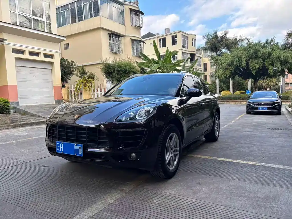 Porsche Macan 2017 — фото 1
