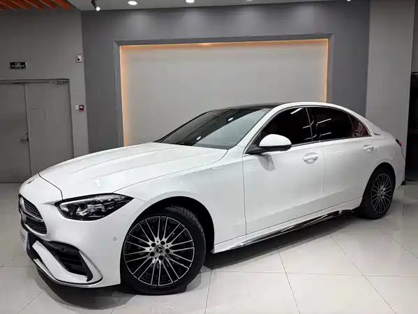 Mercedes-Benz C-Class 2025