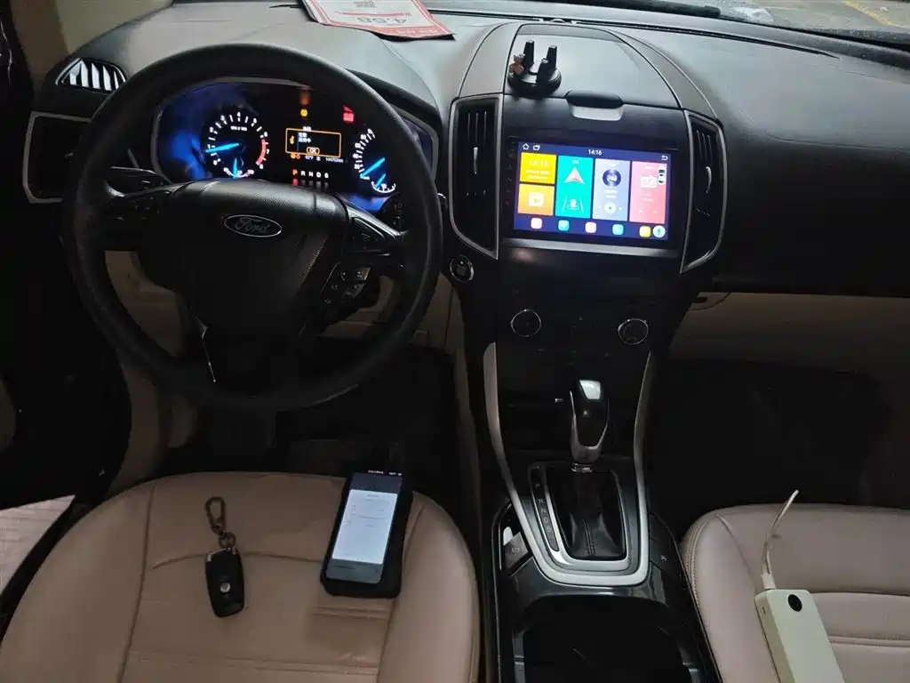 Ford Edge 2016 — фото 10