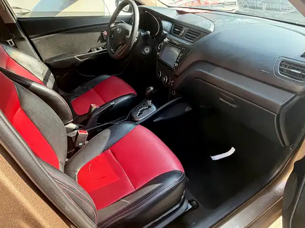 Kia K2 2013