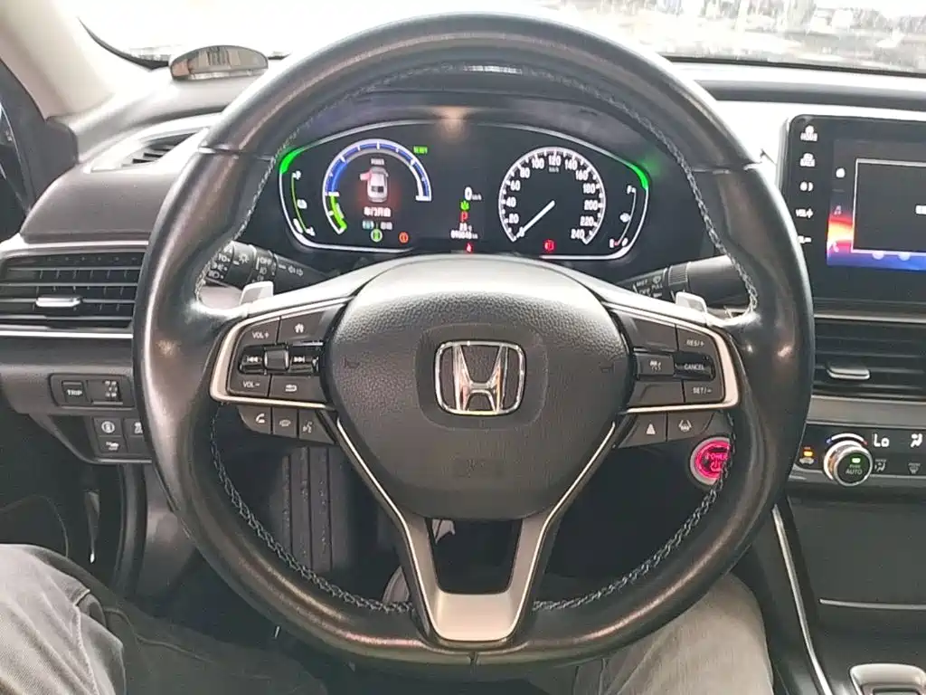 Honda Accord 2022 — фото 11