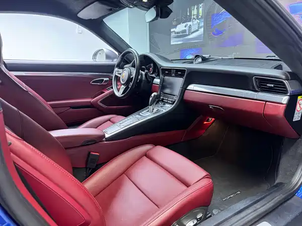 Porsche 911 2017