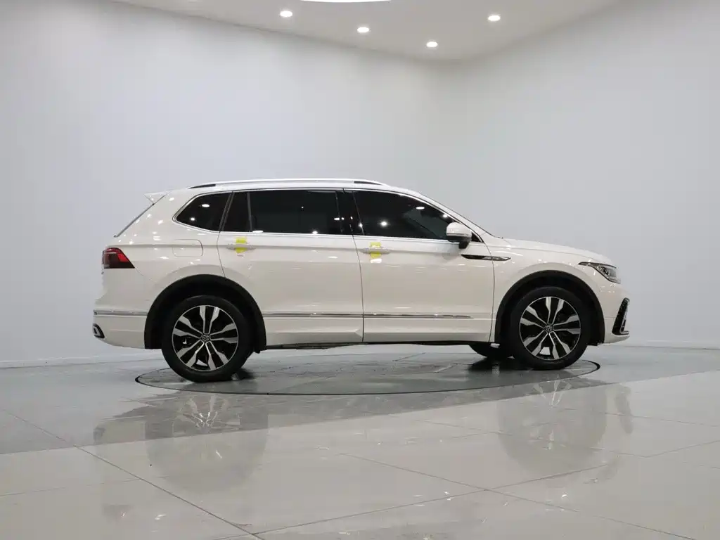 Volkswagen Tiguan L 2021