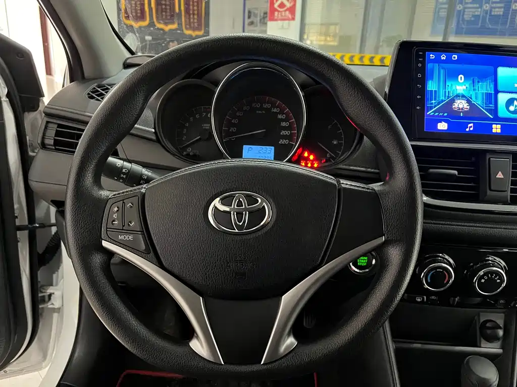 Toyota Vios 2023 — фото 12
