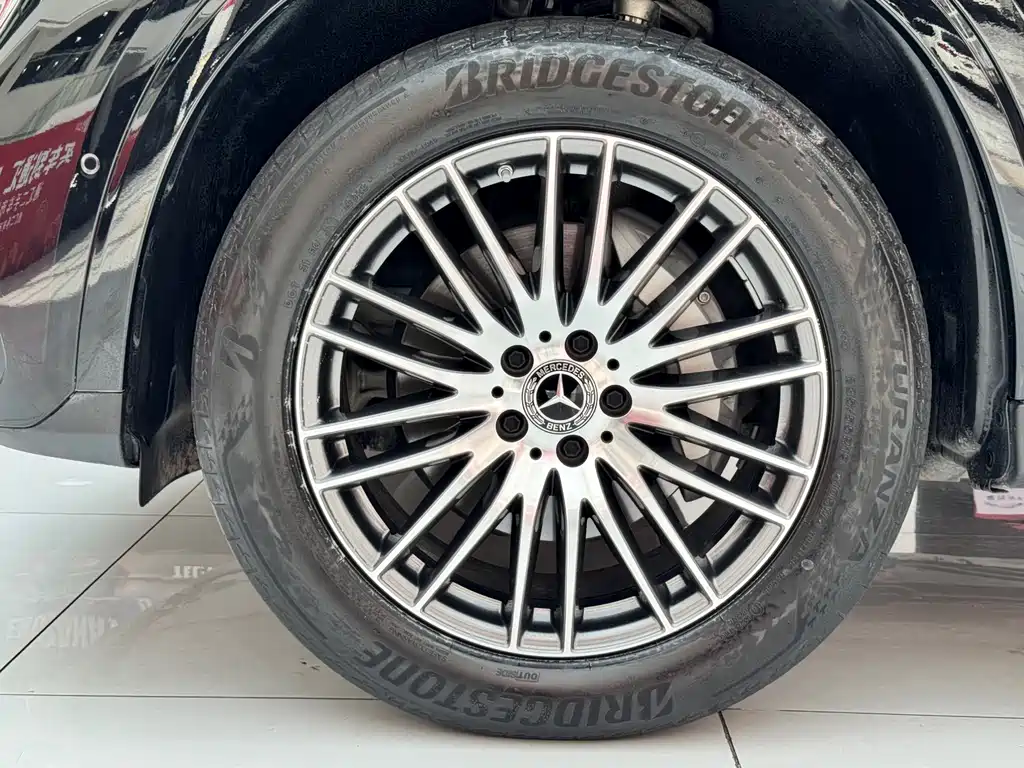 Mercedes-Benz GLC 2023 — фото 20