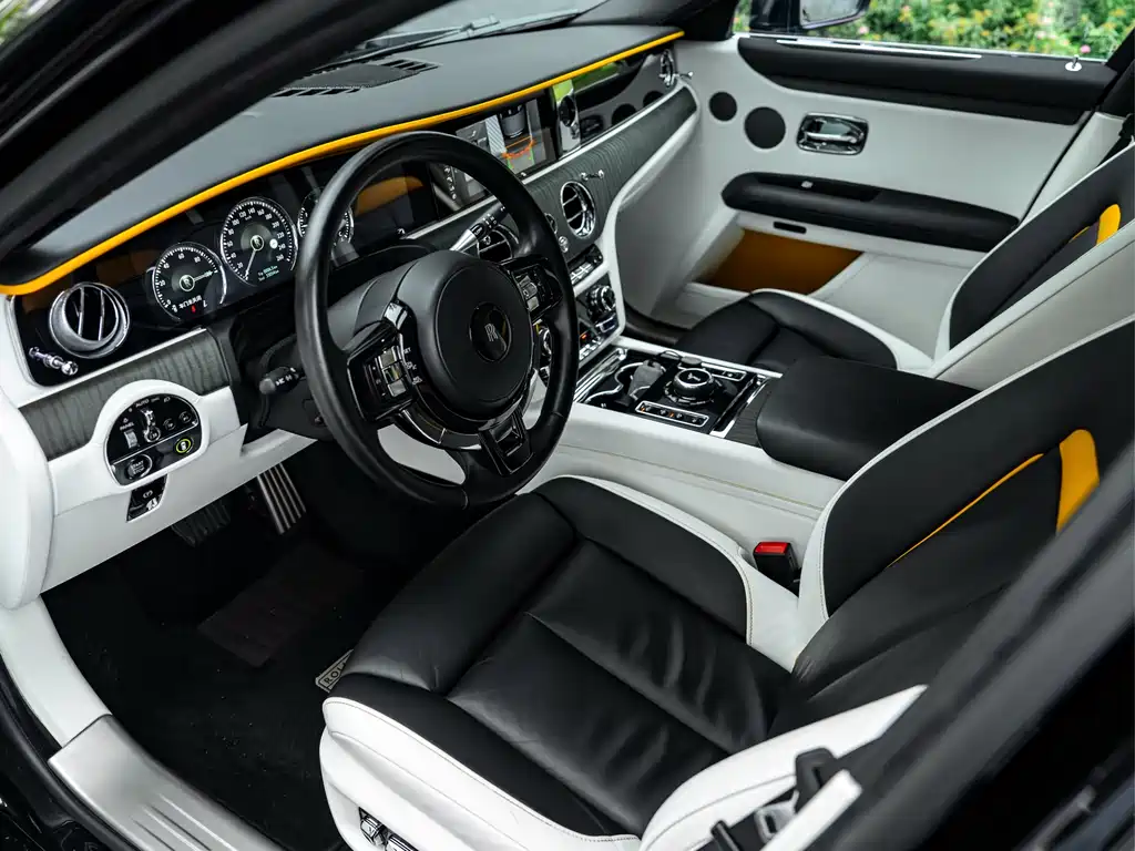 Rolls-Royce Ghost 2021 — фото 12