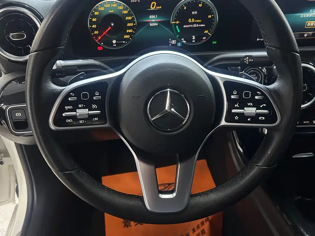 Mercedes-Benz A-Class 2021 — фото 12