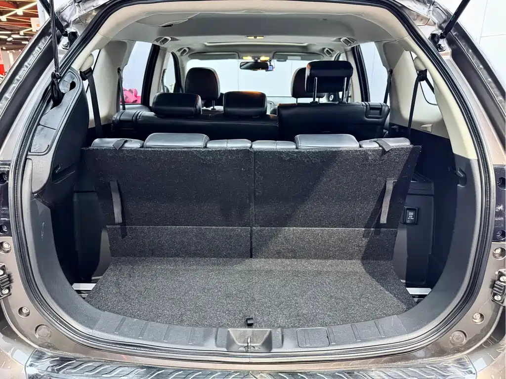 Mitsubishi Outlander 2018 — фото 25