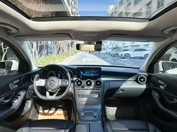 Mercedes-Benz C-Class 2020