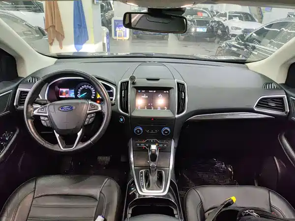 Ford Edge 2018