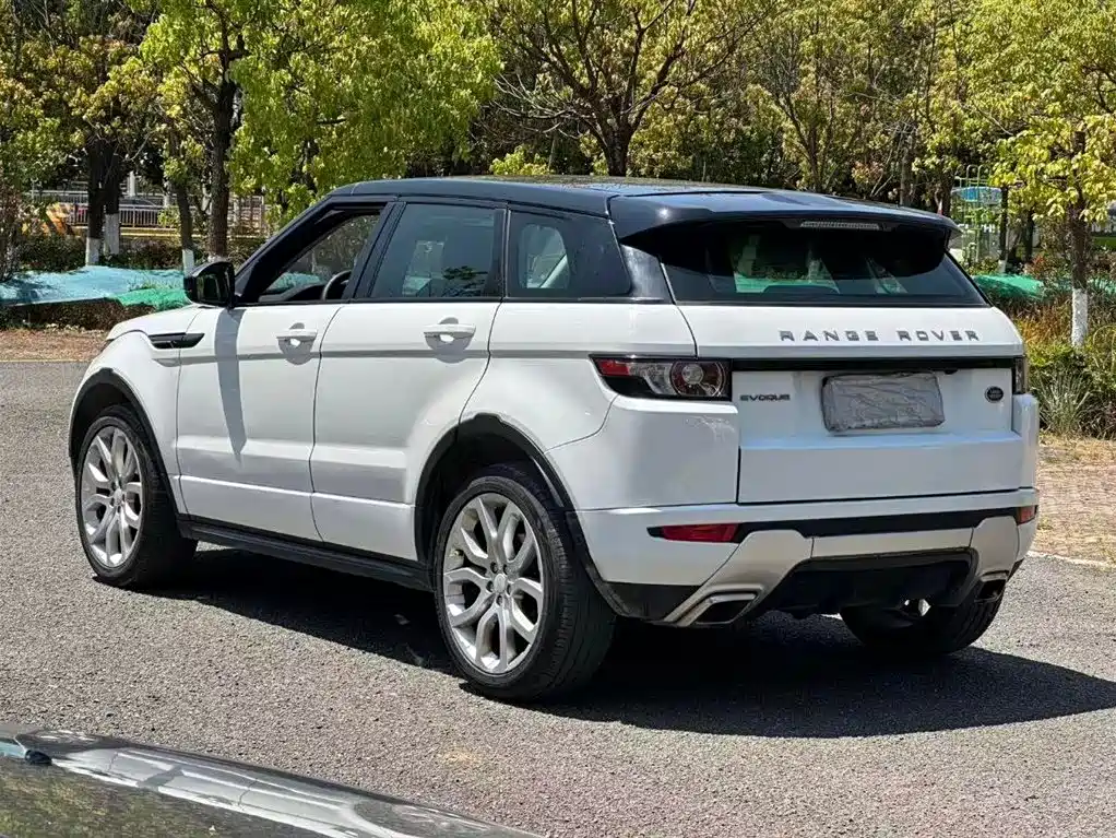 Land Rover Evoque 2014 — фото 9